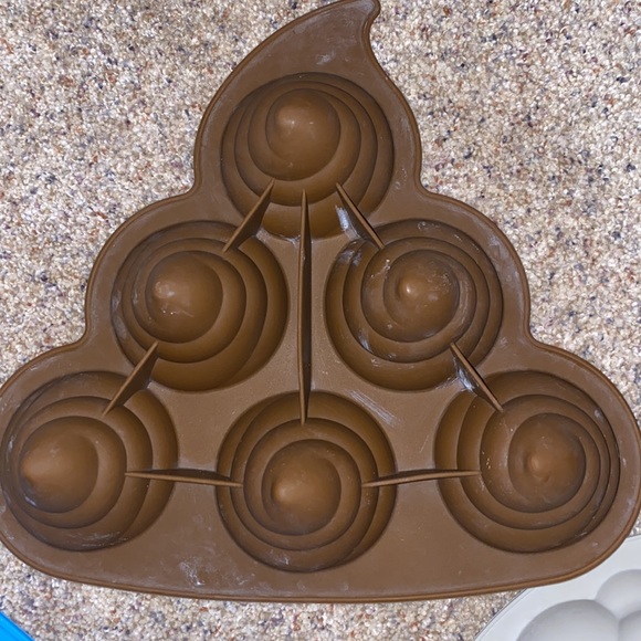 Lot of 7 GREAT Silicone Baking Molds Cake Cupcake - Picture 7 of 7